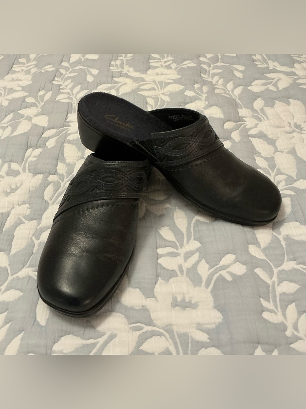 Clarks Bendables Women’s Slip-on mules Navy Blue Size 9